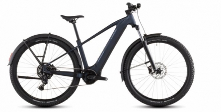 Cube  Reaction Hybrid Performance 600 FE